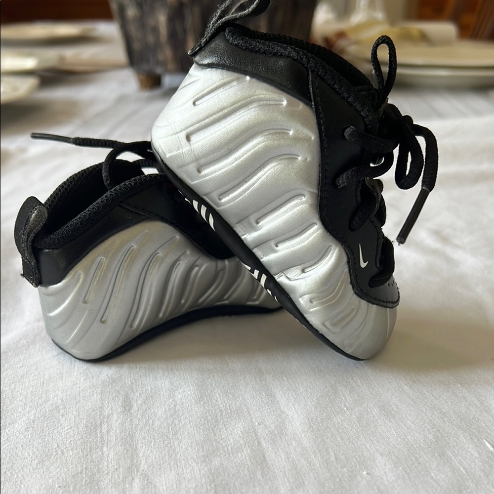 Nike Kids Black and Silver Shoes